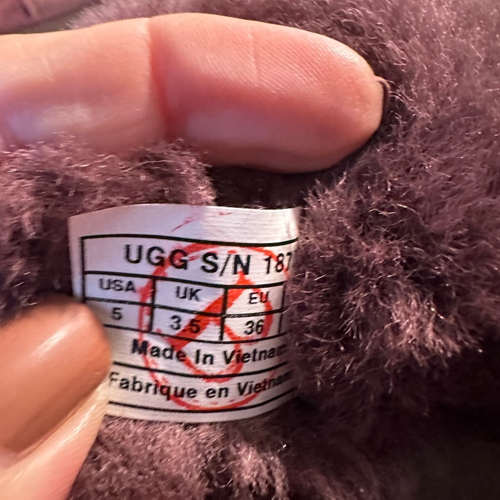 UGG Bailey Button Boots - Picture 4 of 6